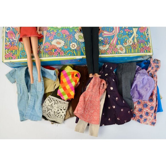 Mattel Dawn and her Friends Doll Case WITH DOLLS Clothing And Accessories - Picture 3 of 12